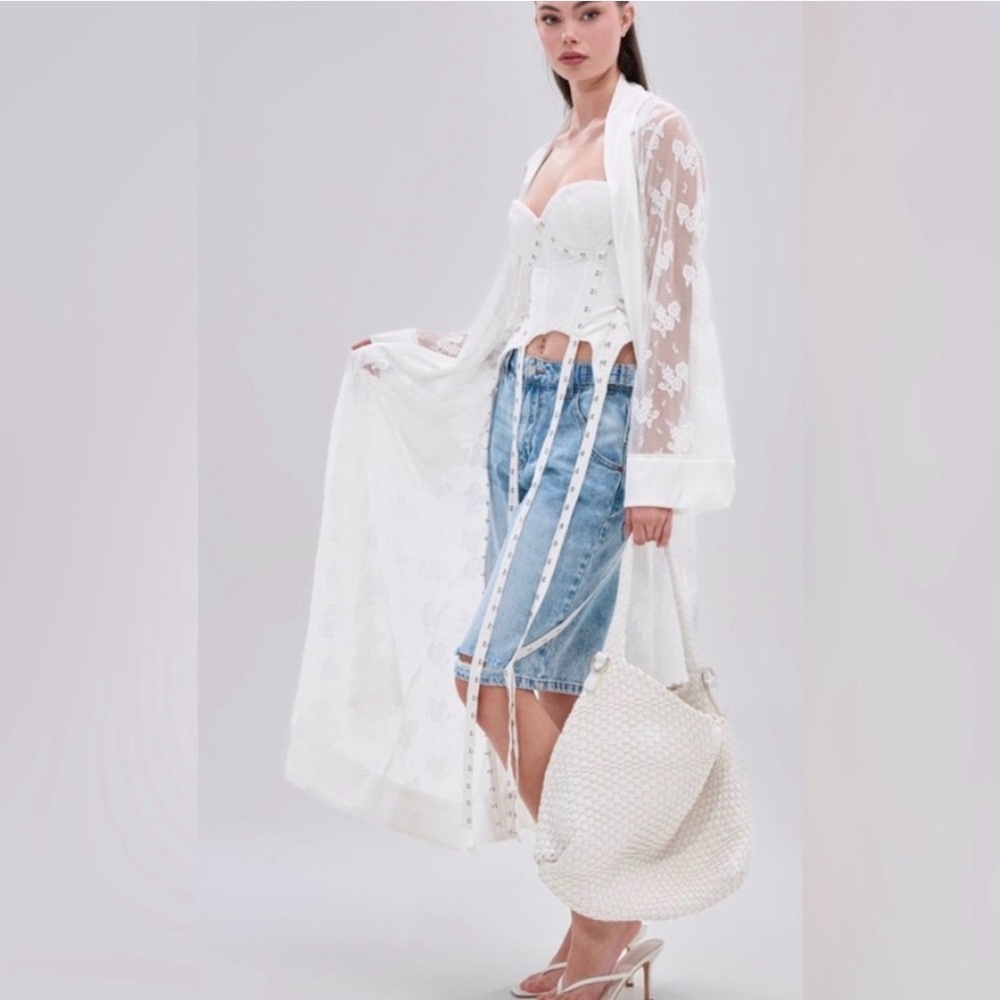 AKIRA Sheer White Lace Overlay - Picture 5 of 7